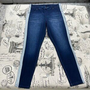 NWOT HUE High Waist Ultra Soft Denim Leggings